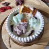 Mała świeca świąteczna w naczyniu – zapach pierniczka